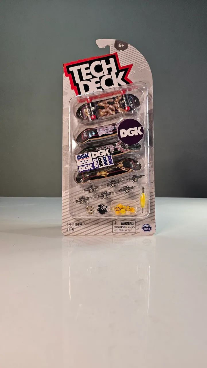 Tech Deck DGK Kit com 4