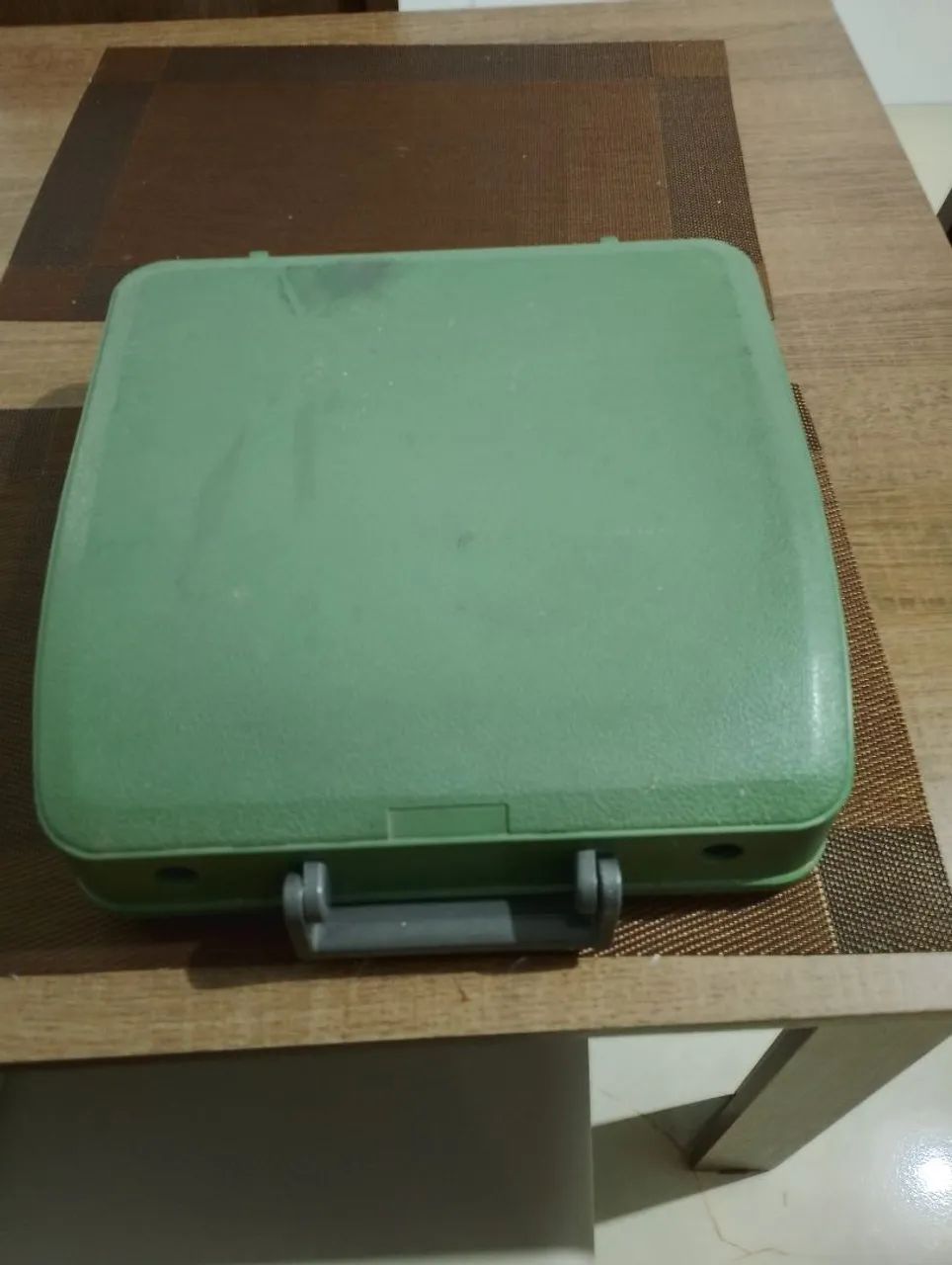 Máquina de escrever Olivetti lettera 82