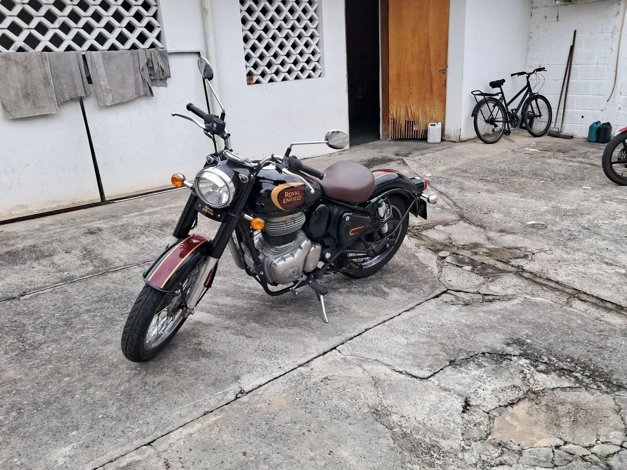 Classic 350 - Foto 2