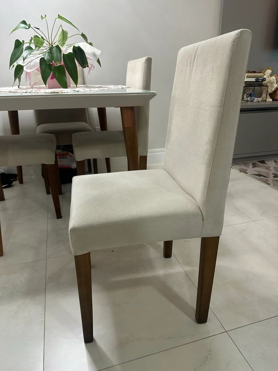 Mesa com tampo de vidro 4 lugares com 4 cadeiras - Foto 5