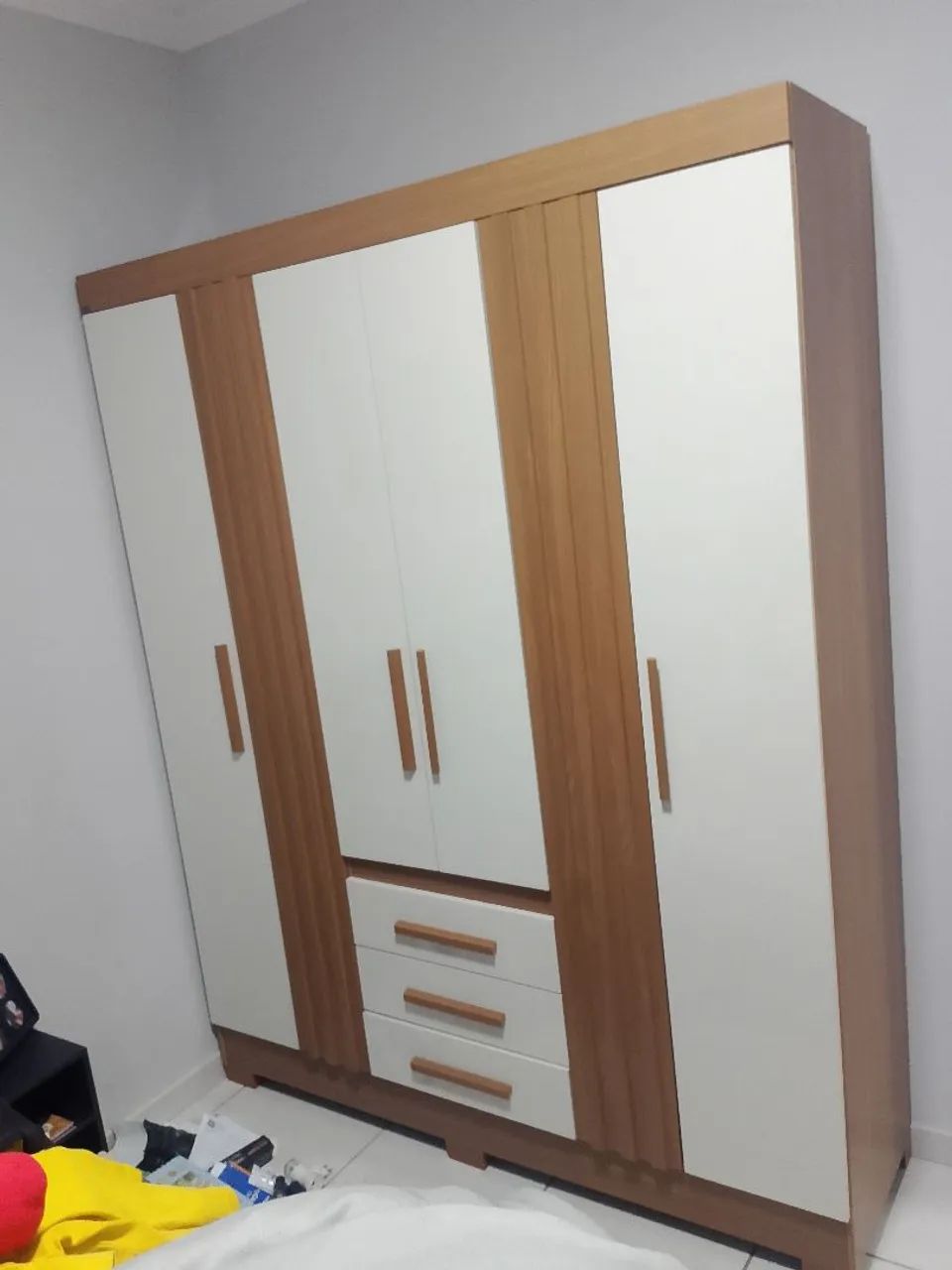Vendo guarda roupa entrega e montagem grátis  - Foto 2