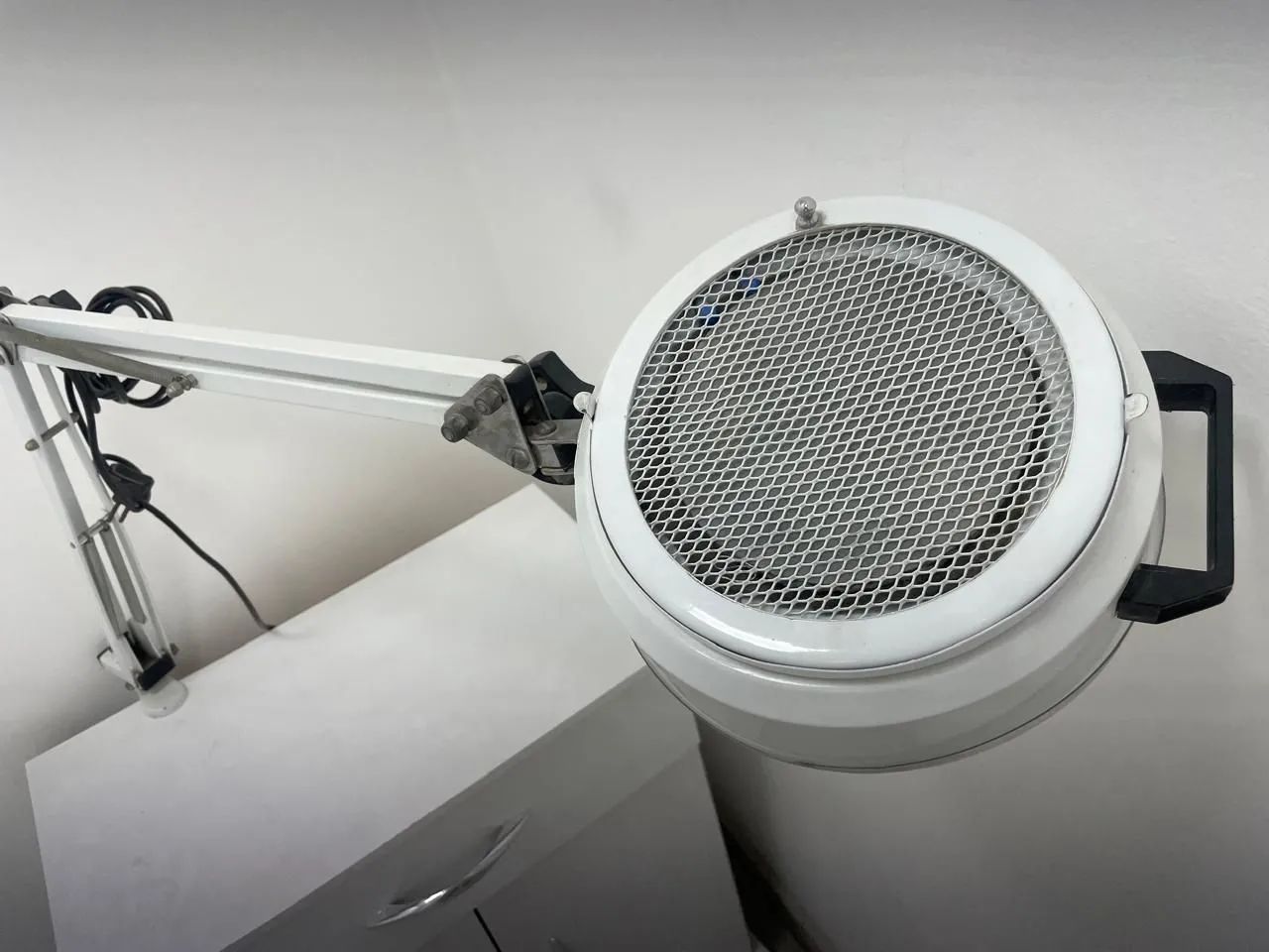 Luminária e exaustor 