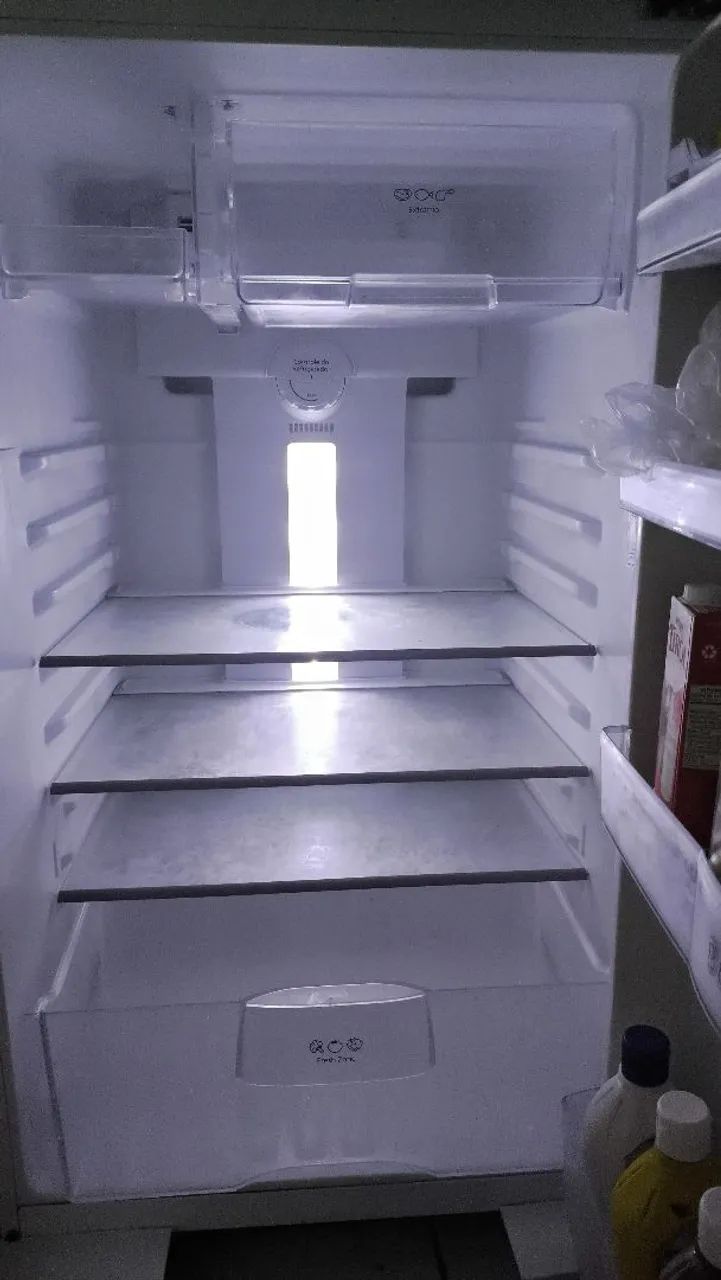 Vendo Geladeira. - Foto 5