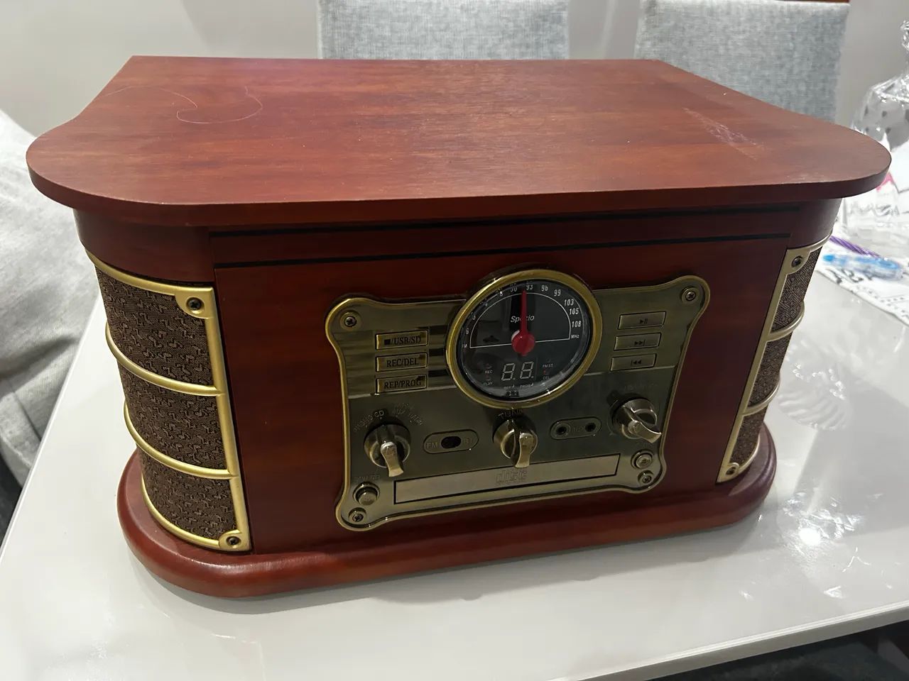     Vitrola Retrô com Bluetooth - Vinil, CD, K7, FM e USB - Foto 2