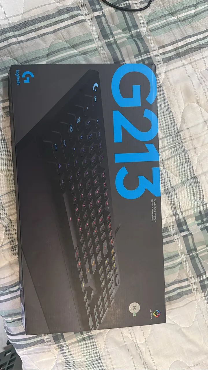 Teclado Gamer Logitech G213 com Layout ABNT2, RGB LIGHTSYNC - Foto 2