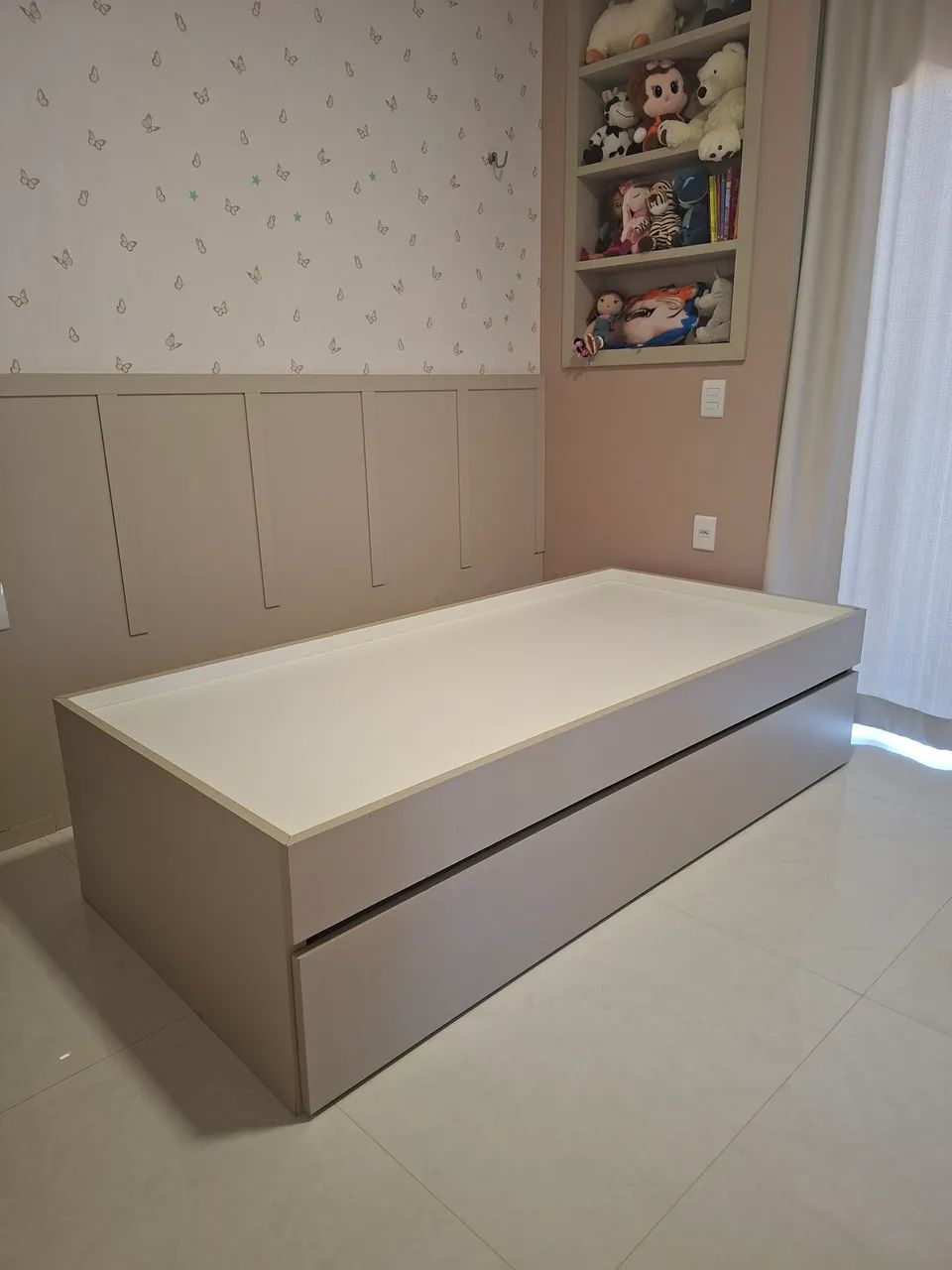 Bicama tipo plataforma em MDF