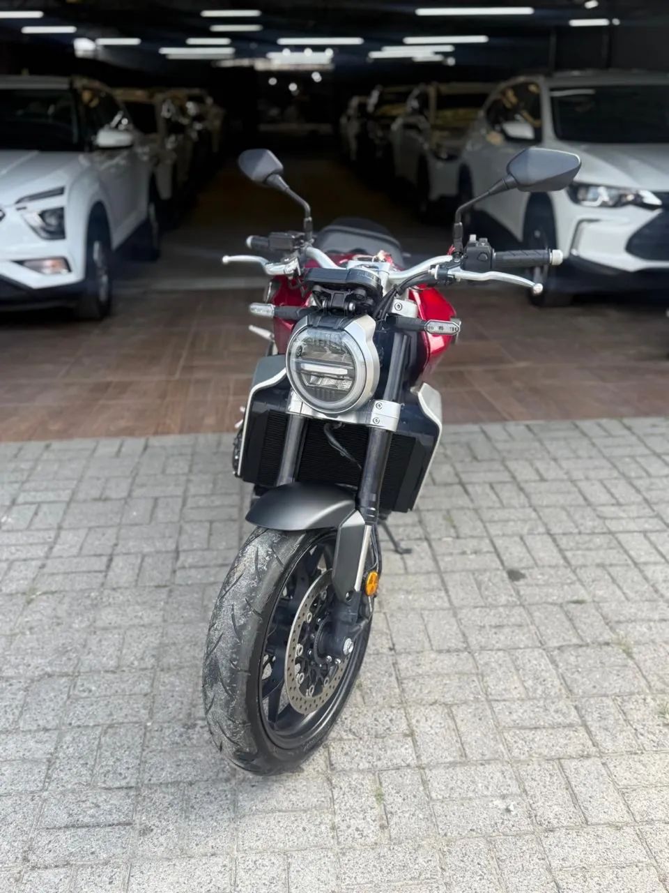 Honda cb 100r com 5.000 km