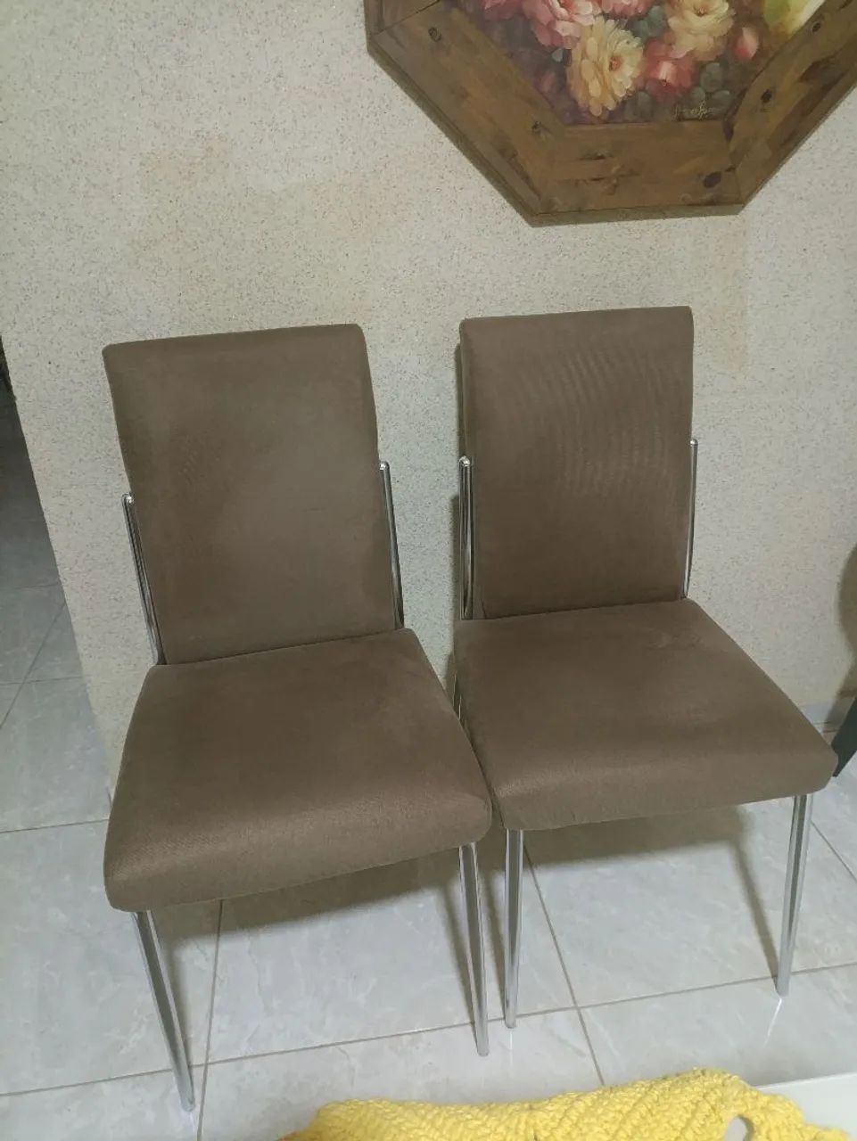 Vendo 6 cadeiras novas
