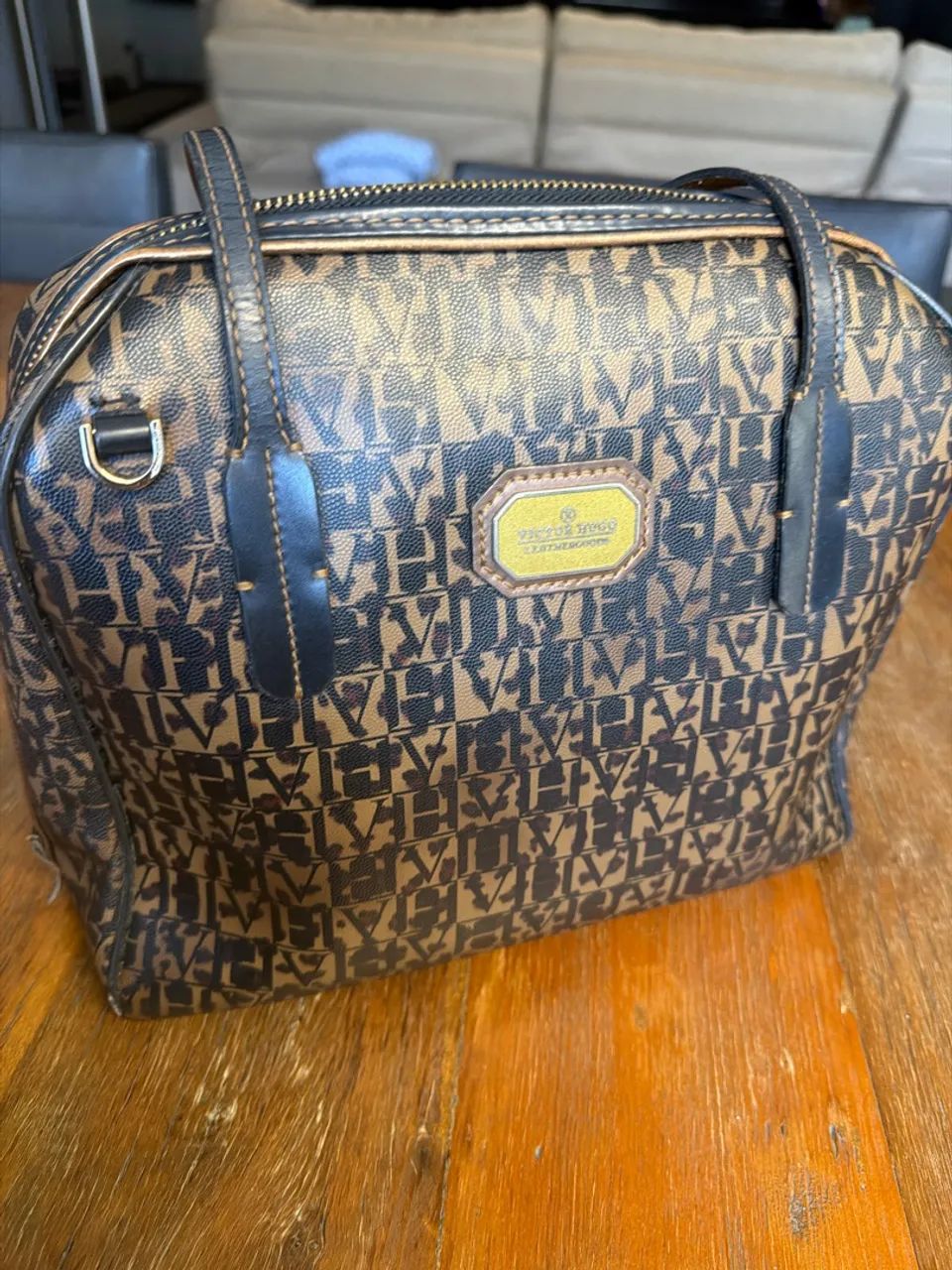 BOLSA VICTOR HUGO ? SEMINOVA
