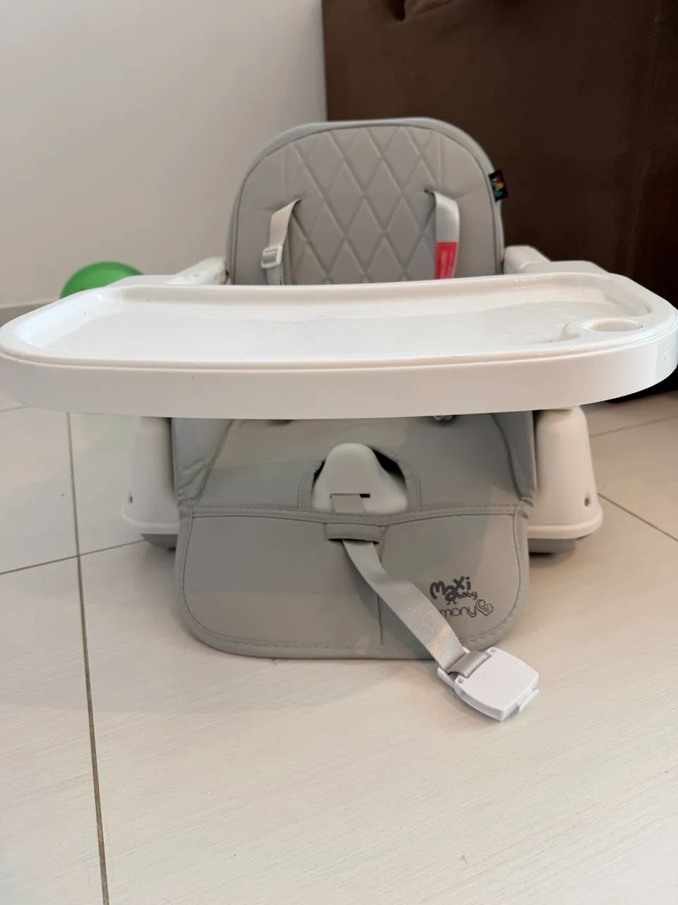Cadeirinha de alimentação 