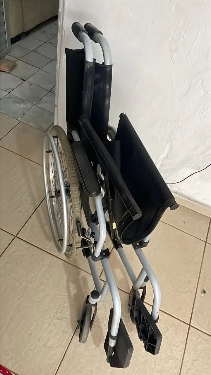 Cadeira de rodas (Polior), 130kg - Foto 4