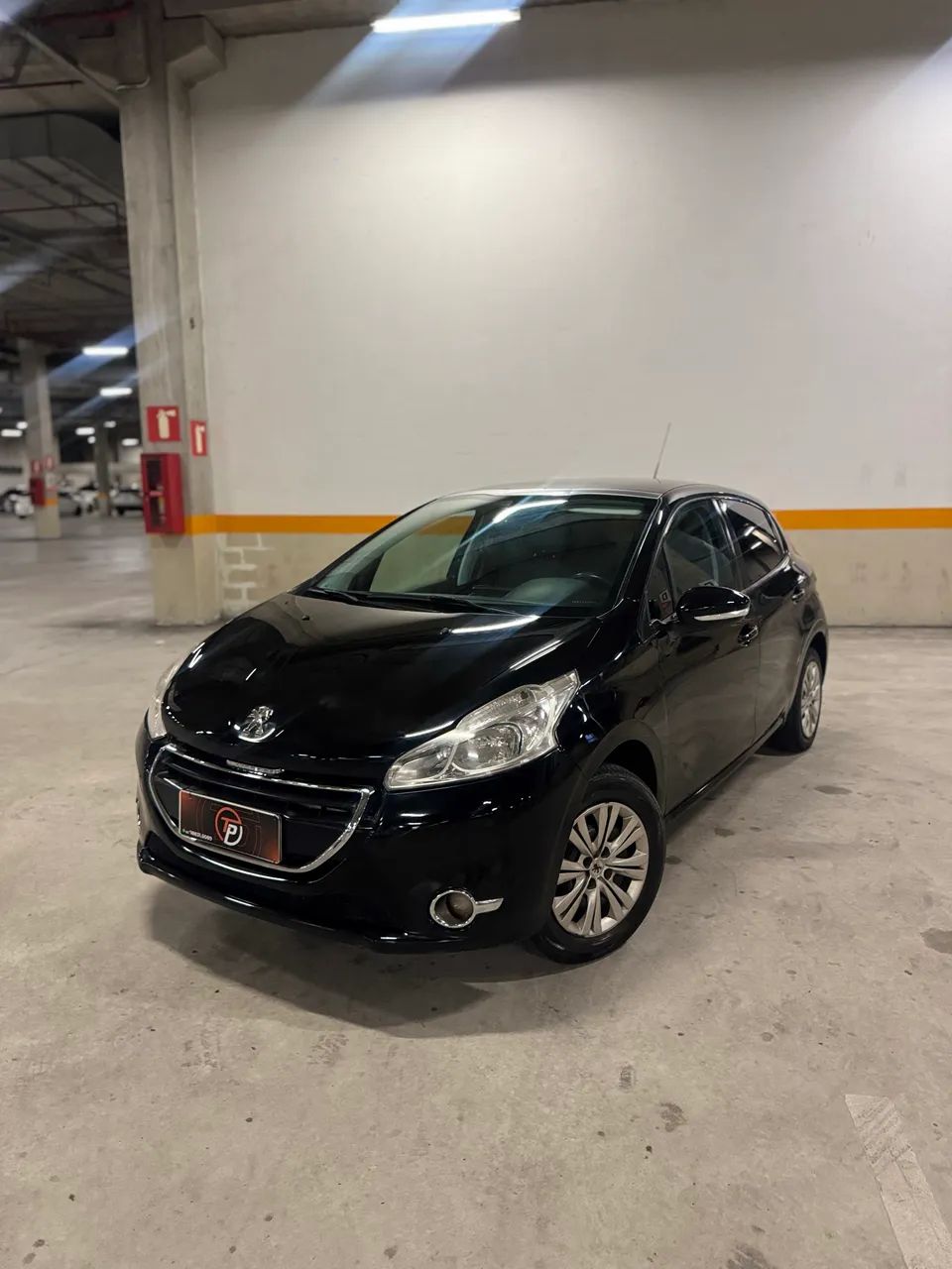 Peugeot 208 208 Allure 1.5 Flex 8V 5p 2014