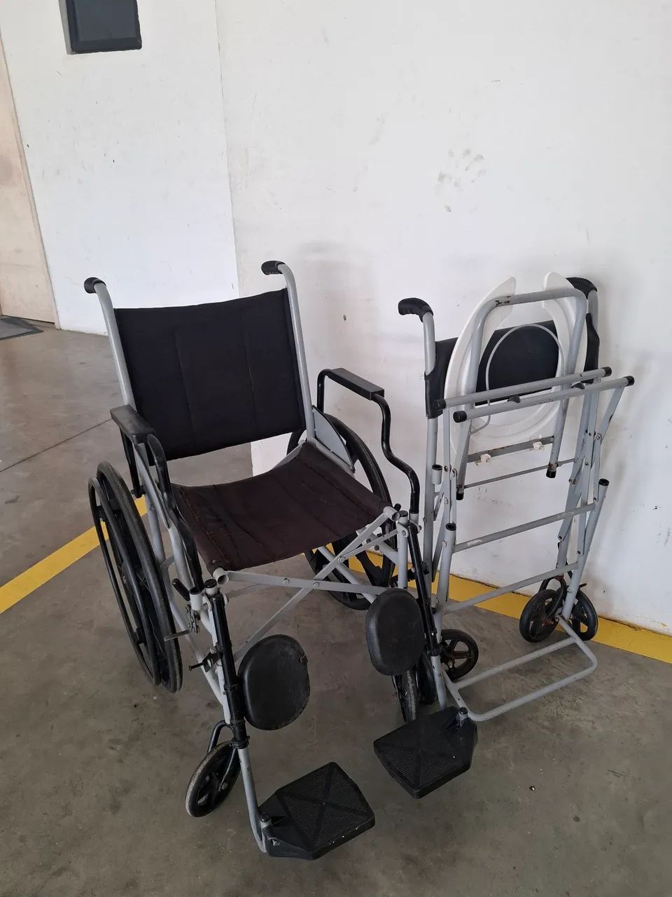 Cadeira de rodas  - Foto 2