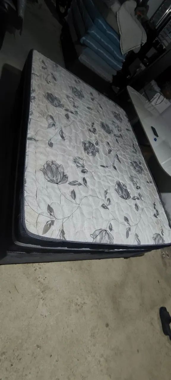 Cama de Casal com ótima Base semi nova - Foto 4