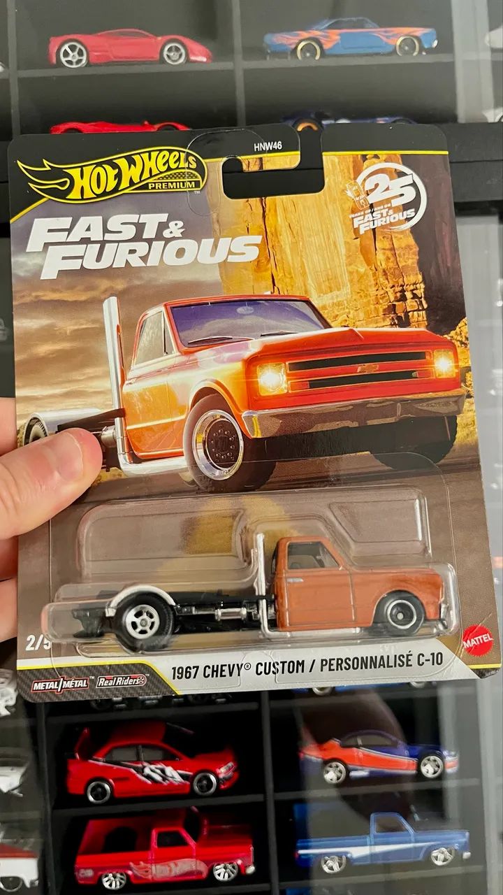 Hot Wheels Premium - Chevy C10 Custom Velozes e Furiosos - Foto 4