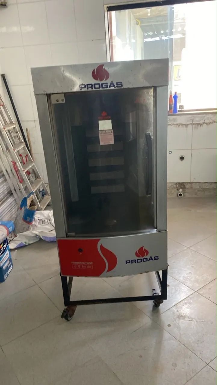 Máquina de assar frango 