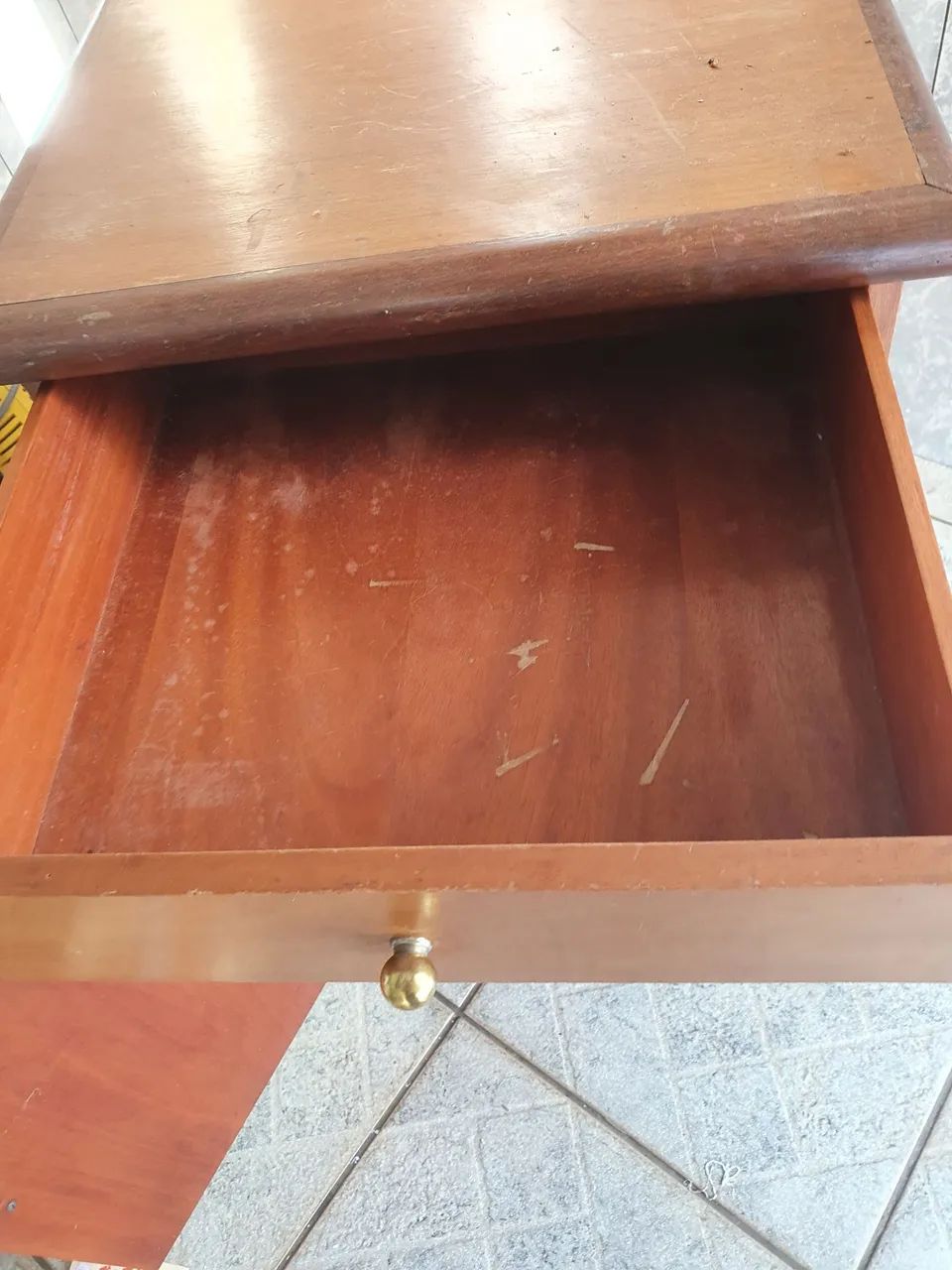 Nightstand65570169147522121