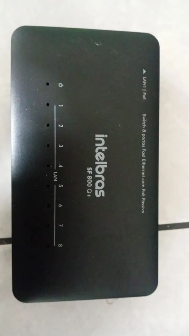 Switch Intel brasileira 8 Portas 9 Peças com Fonte 