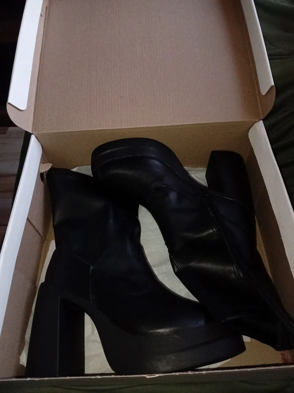 Bota feminina   - Foto 5