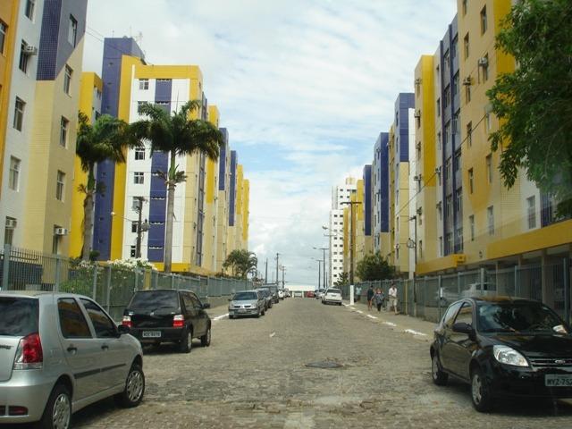 Apartamento em Lagoa Nova no condomínio Parque das Serras