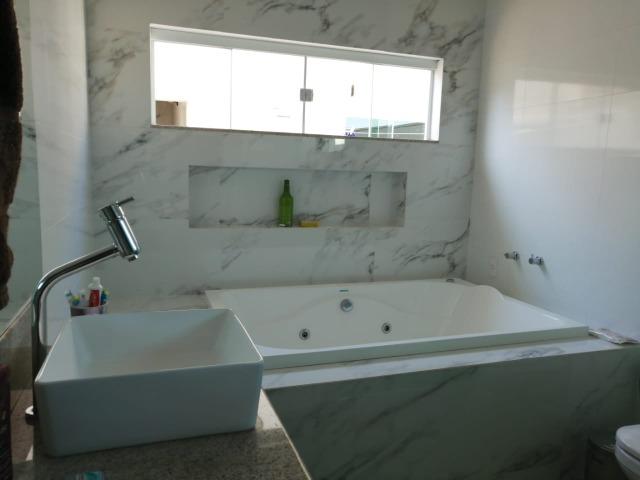 Linda Casa no Condomínio Quintas do lago em Araxá - Foto 6