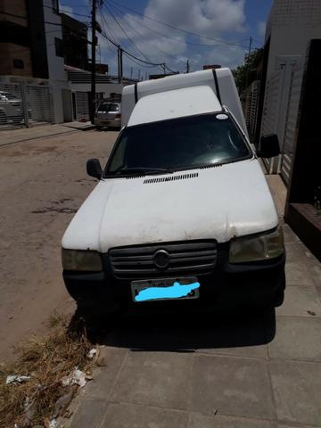 Carro fiorino baú 2005