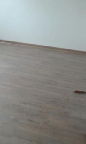 ótimo apartamento com 02 qtos elevador 1 vaga - Foto 2
