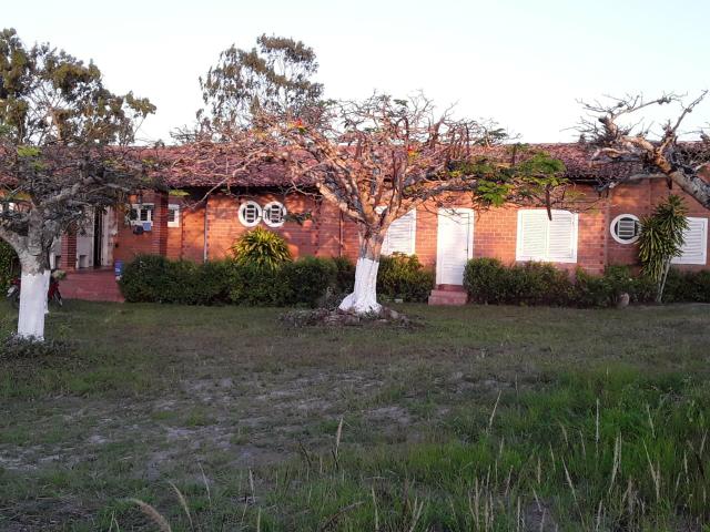 Chácara em Gravatá com 9 hectares, casa sede, 6 suítes, piscina com apoio, vista da BR-232 - Foto 14