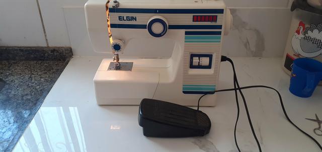 Vendo essa maquina de costura Elgin - Foto 4