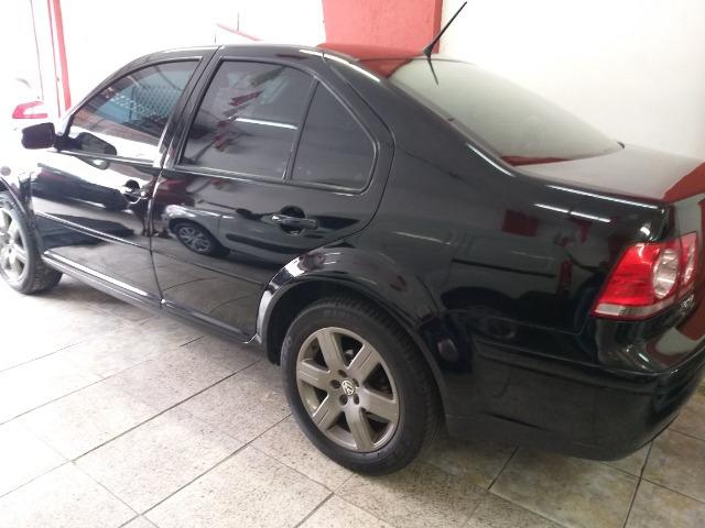VW Bora + Gnv Troco e financio aceito carro ou moto maior ou menor valor - Foto 5