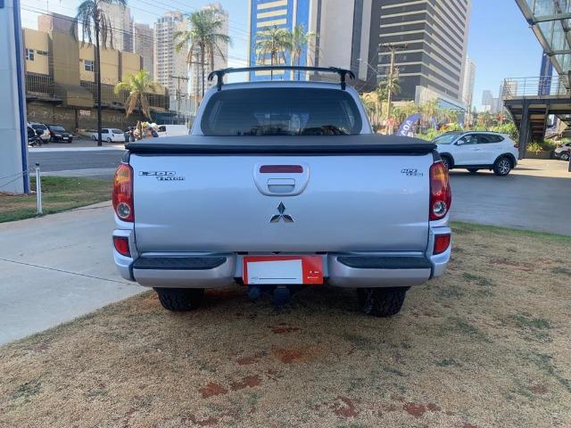 Mitsubishi L200 Triton 3.2 HPE 2009/2009 Diesel 4X4 Aut - Foto 4