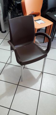 Cadeiras com um melhor acabamento em Promoção - Foto 2