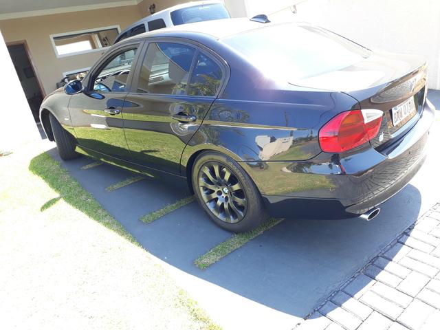 BMW 320 i a top de linha - Foto 3