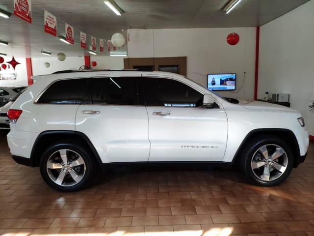JEEP GRAND CHEROKEE 3.6 LTD 4X4 V6 24V GASOLINA 4P AUT - Foto 5