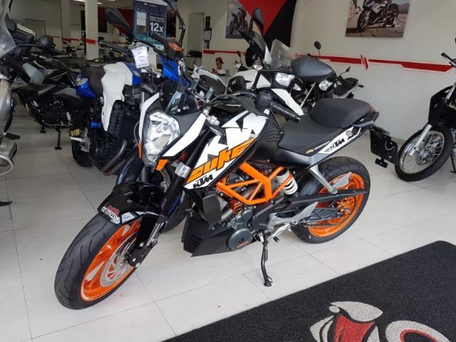 Duke 390
