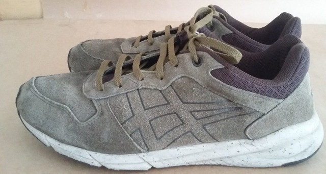 asics camurça