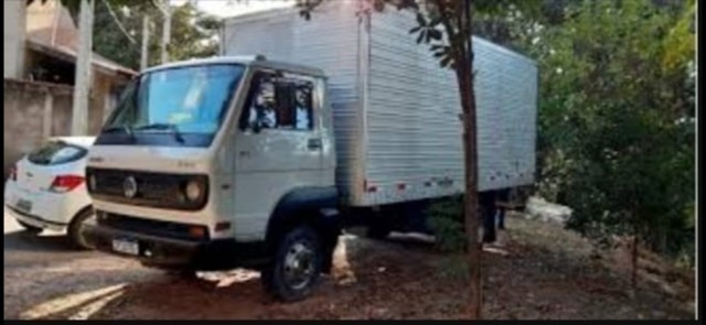 VENDO CAMINHAO 8.120