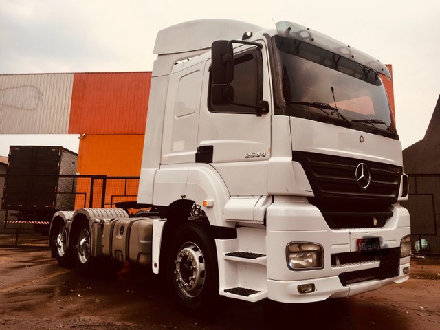 MERCEDES 2544 6X2 2010 TUDO FEITO