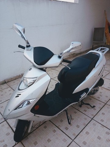 SUZUKI BURGMAN 125I 2012