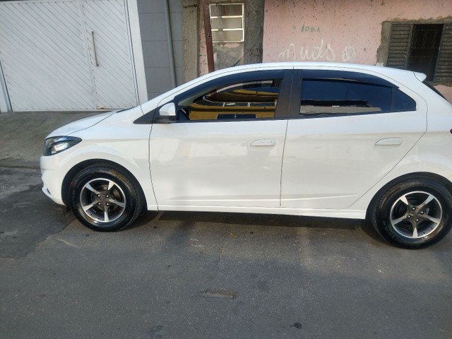 ONIX LT 1.0 COMPLETO 2019 COM BAIXO KM