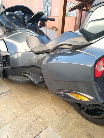 CAN-AM SPYDER RT LIMITED SE6
