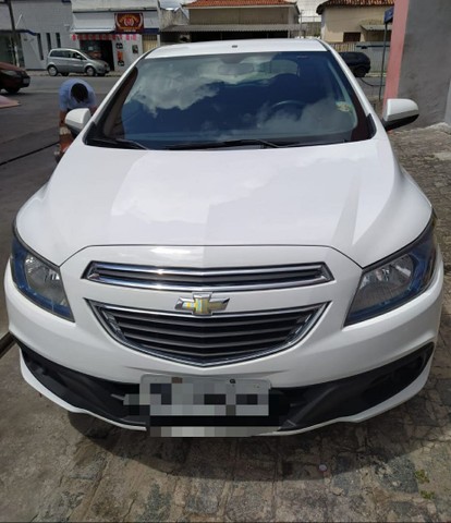 CARRO ÔNIX 2016 1.4