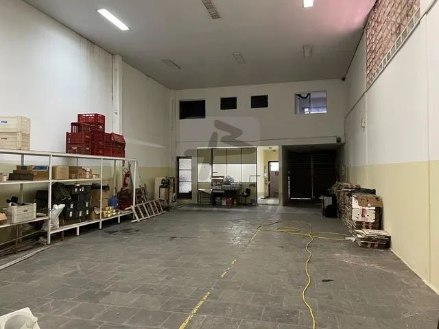 Salão Comercial para alugar no Bairro Vila Pires em Santo André- SP. - Foto 2