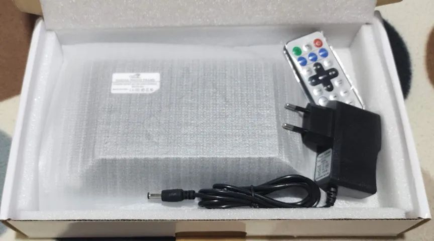 Porta Retrato Digital 7 Polegadas Lcd Relógio Mp3 Sd Usb Led Lucy - Foto 4