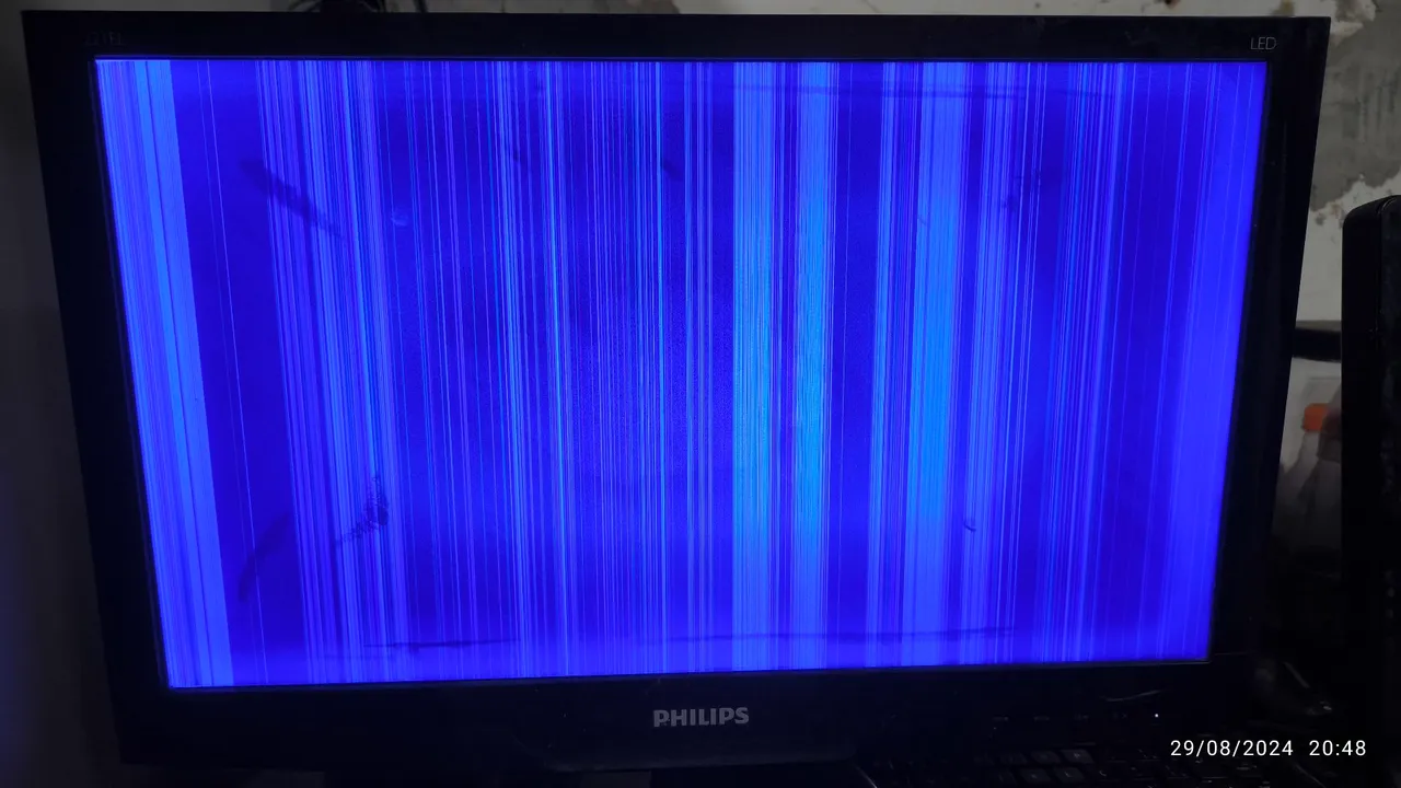 Monitor Philips 22 com defeito na tela