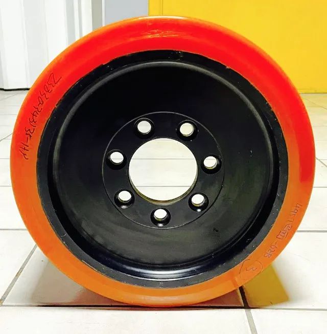 Roda Tração Empilhadeira Elétrica - Poliuretano - Foto 2