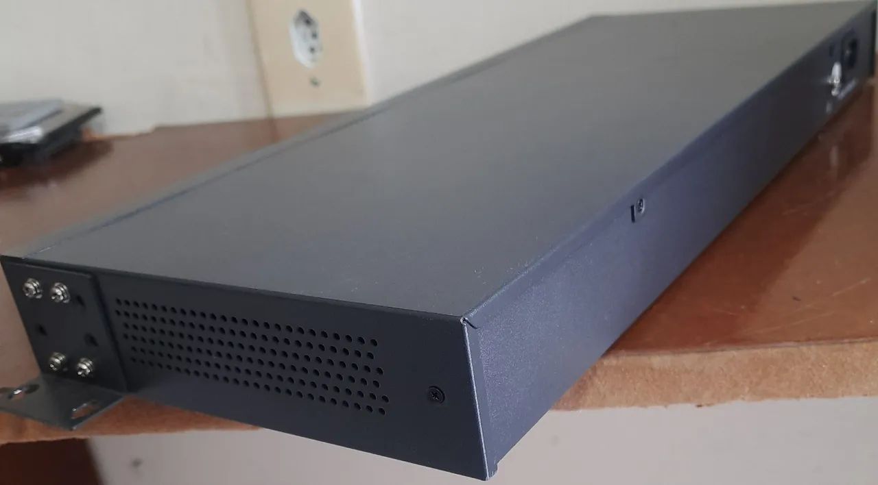 Switch TP-LINK 24 Portas - Foto 3