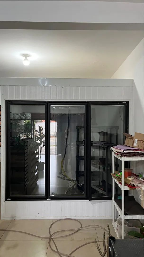 Câmera fria com expositor 3 portas 