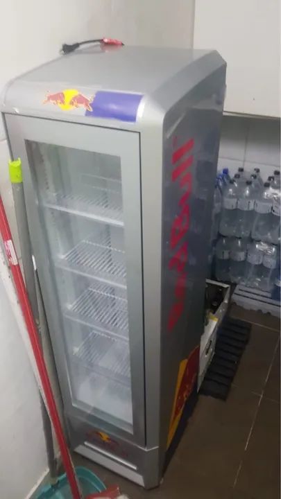 Geladeira Red Bull - Ideal para sua área gourmet