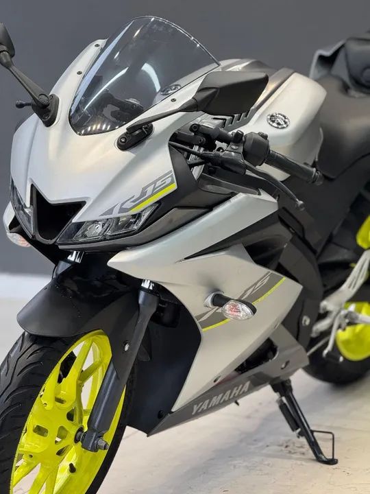 Yamaha YZF R15 ABS 2024 - Foto 5